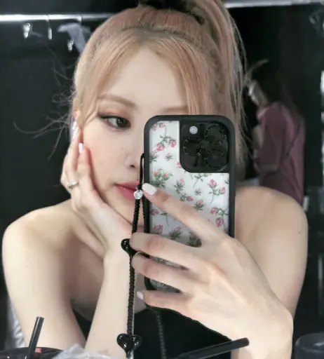 Image 4437333 from Rosé || Roseanne Park - BLΛƆKPIИK ( BLACKPINK )
