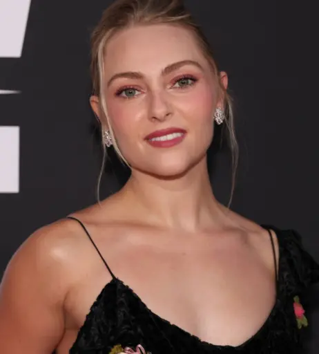 Image 4434886 from AnnaSophia Robb