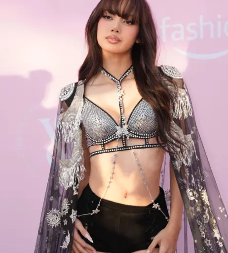 Image 4431962 from Lisa | BLΛƆKPIИK (Blackpink)