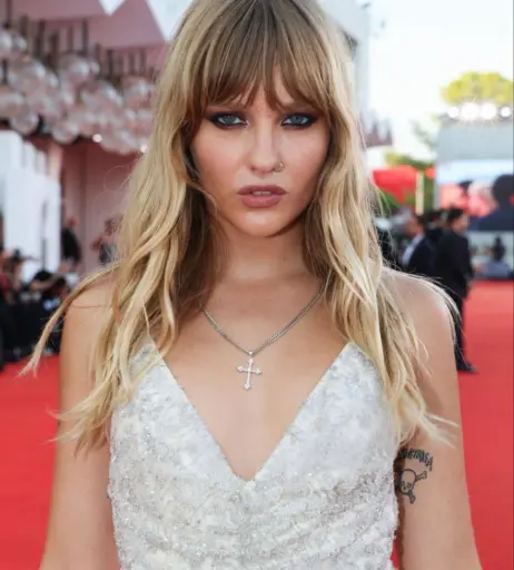 Image 4432660 from Victoria De Angelis (Maneskin bassist)