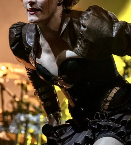 Image 4433810 from Women of Metal