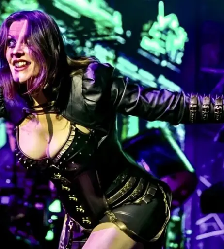 Image 4438441 from Women of Metal