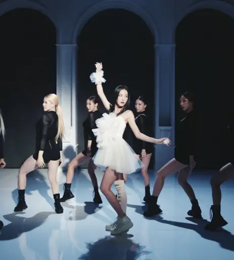 Image 4438172 from Jisoo  || - BLΛƆKPIИK ( BLACKPINK )