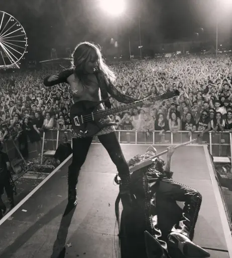 Image 4426095 from Victoria De Angelis (Maneskin bassist)