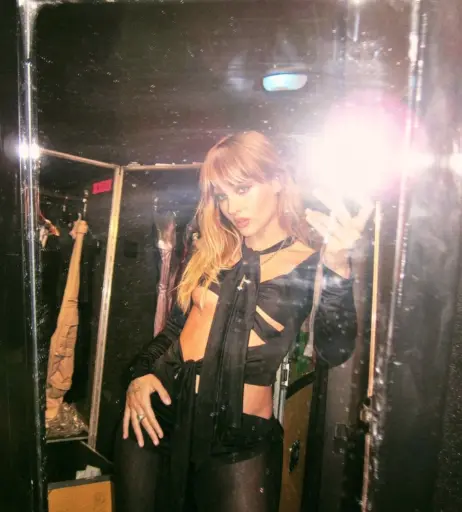 Image 4427609 from Victoria De Angelis (Maneskin bassist)