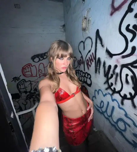 Image 4427122 from Victoria De Angelis (Maneskin bassist)