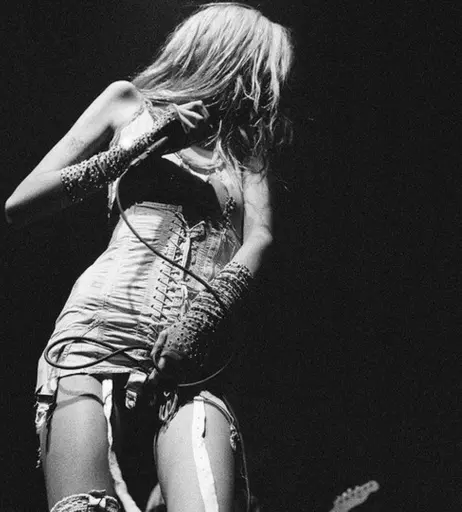 Image 4427348 from Women of Metal