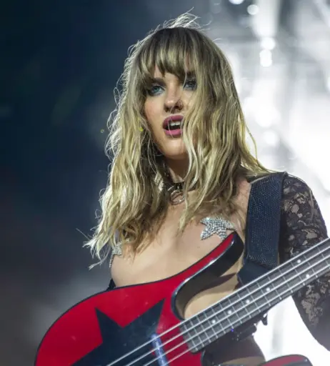 Image 4424286 from Victoria De Angelis (Maneskin bassist)