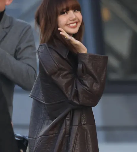 Image 4422596 from Lisa | BLΛƆKPIИK (Blackpink)
