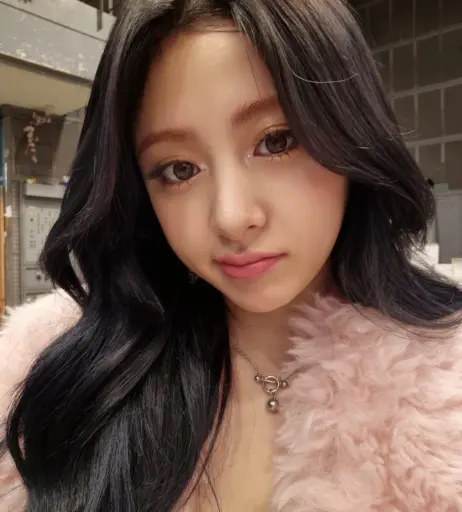 Image 4422514 from Huh Yunjin 허윤진 | LESSERAFIM