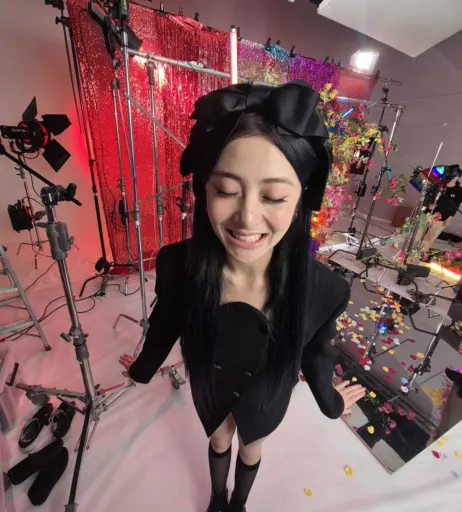 Image 4422398 from Huh Yunjin 허윤진 | LESSERAFIM