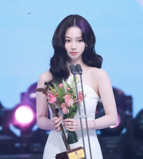 Image 4422251 from Karina (æspa / aespa)