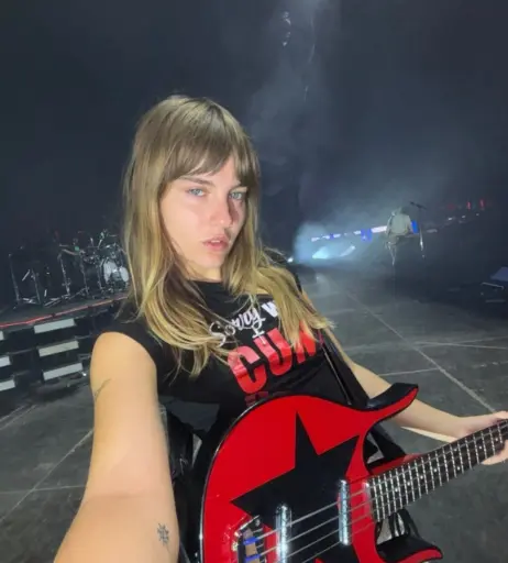 Image 4423776 from Victoria De Angelis (Maneskin bassist)