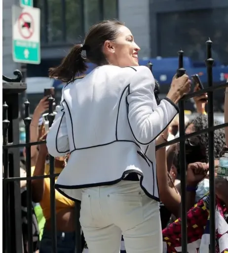 Image 4423620 from Alexandria Ocasio-Cortez / AOC