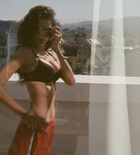 Image 4423336 from Kelly Gale / kellybellyboom