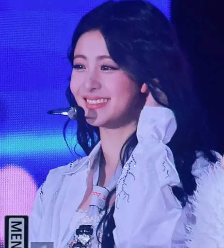 Image 4420832 from Huh Yunjin 허윤진 | LESSERAFIM