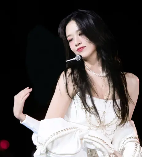 Image 4420726 from An Yujin 안유진 | (An) IVE