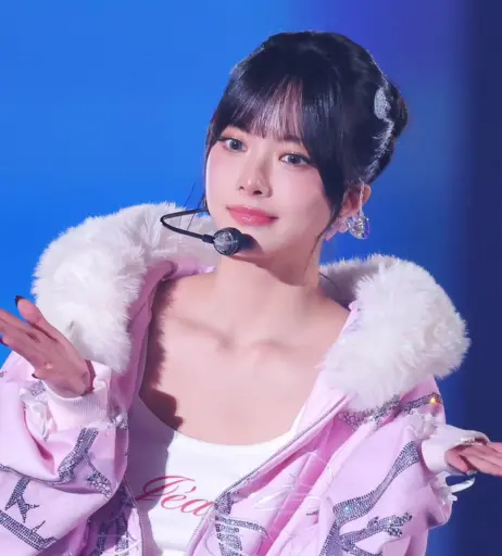 Image 4420133 from Hong Eunchae 홍은채 | LESSERAFIM