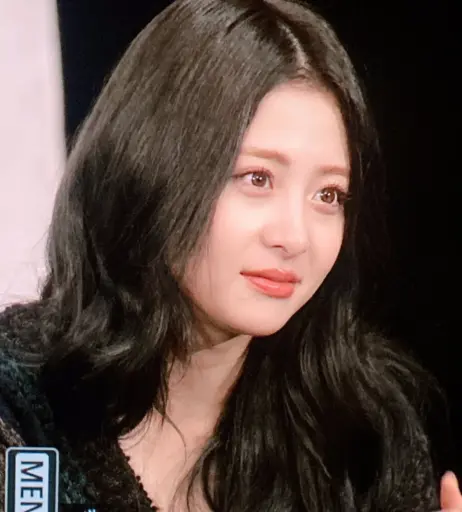 Image 4420307 from Huh Yunjin 허윤진 | LESSERAFIM