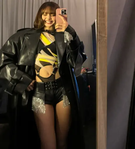 Image 4420915 from Lisa | BLΛƆKPIИK (Blackpink)