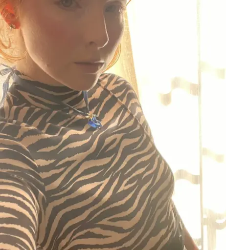 Image 4429718 from Molly Quinn