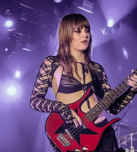 Image 4415346 from Victoria De Angelis (Maneskin bassist)