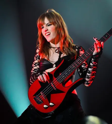 Image 4415378 from Victoria De Angelis (Maneskin bassist)