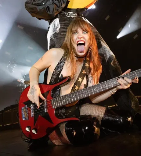 Image 4416005 from Victoria De Angelis (Maneskin bassist)