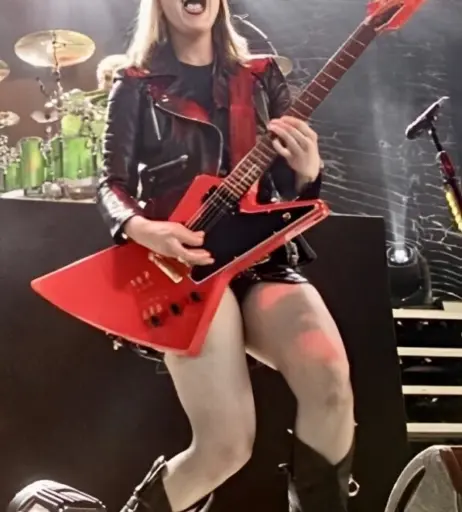 Image 4417785 from Women of Metal