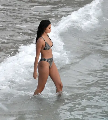 Image 4414448 from Kelly Gale / kellybellyboom