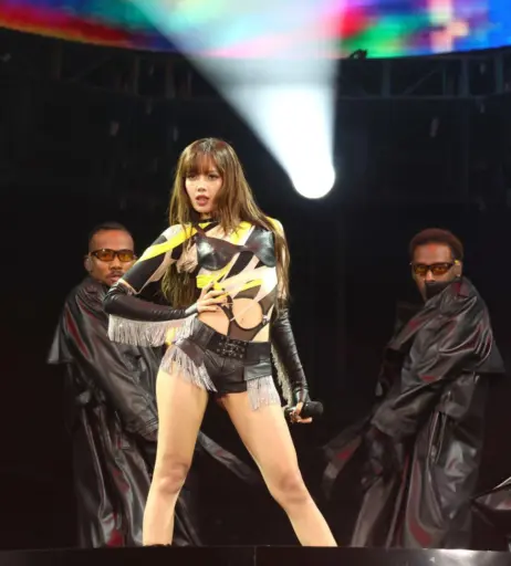 Image 4411878 from Lisa | BLΛƆKPIИK (Blackpink)