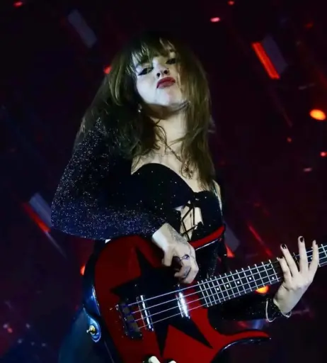 Image 4411937 from Victoria De Angelis (Maneskin bassist)