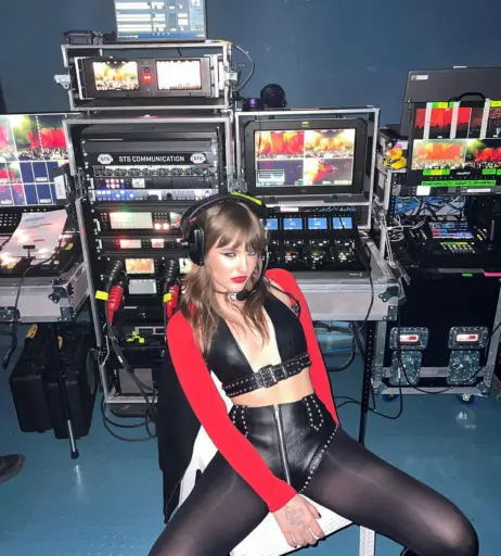 Image 4412181 from Victoria De Angelis (Maneskin bassist)