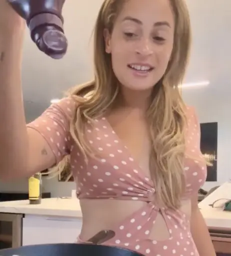 Image 4412372 from Kayla Braxton