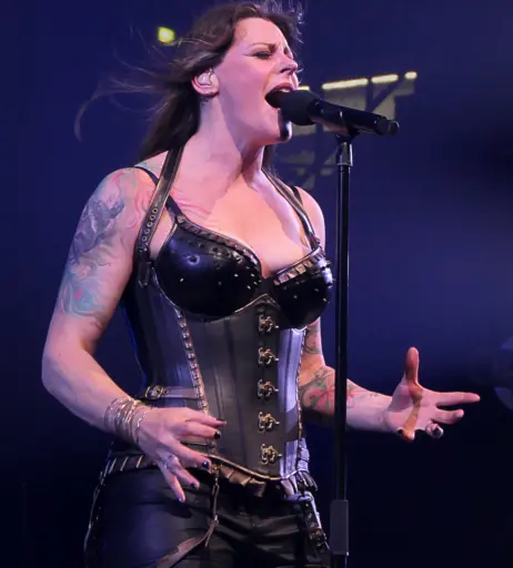 Image 4412331 from Women of Metal