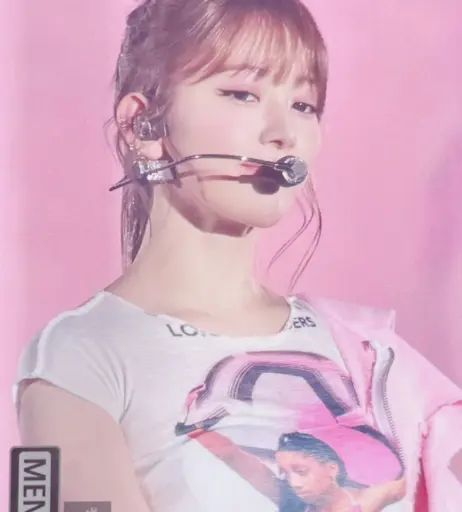 Image 4413899 from Sakura Miyawaki 宮脇 咲良 | LESSERAFIM