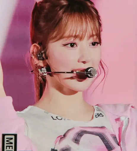 Image 4413826 from Sakura Miyawaki 宮脇 咲良 | LESSERAFIM