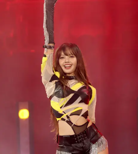 Image 4413564 from Lisa | BLΛƆKPIИK (Blackpink)