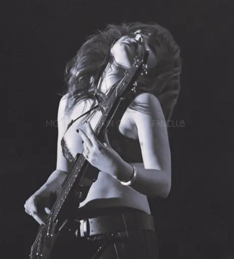 Image 4413046 from Victoria De Angelis (Maneskin bassist)