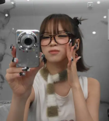 Image 4413227 from Kim Chaewon 김채원 [Le Sserafim]