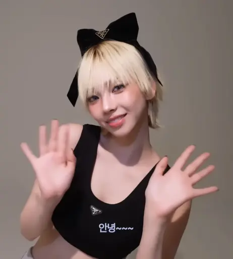 Image 4410346 from Karina (æspa / aespa)