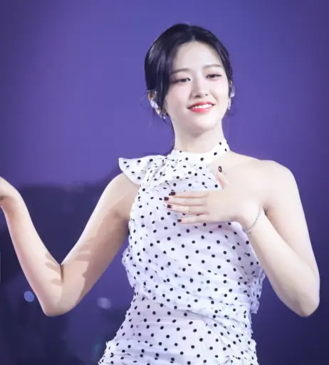 Image 4419488 from An Yujin 안유진 | (An) IVE