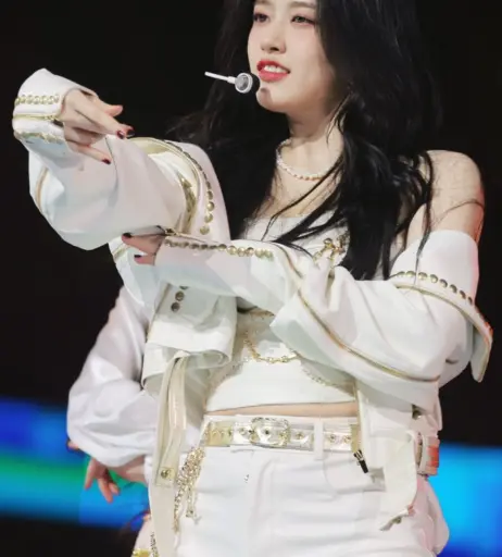 Image 4418962 from An Yujin 안유진 | (An) IVE