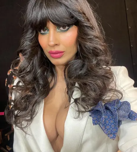 Image 4405599 from Jameela Jamil