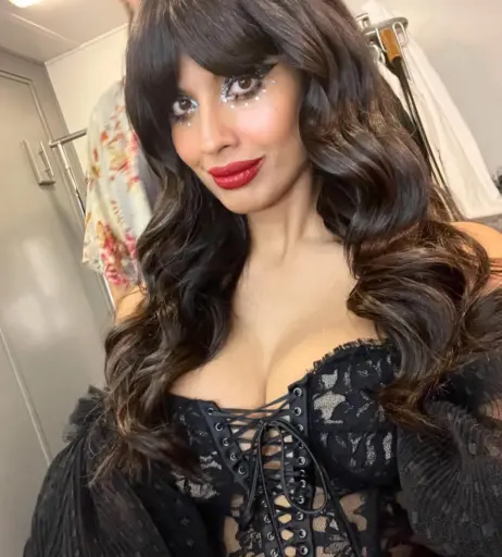 Image 4406101 from Jameela Jamil