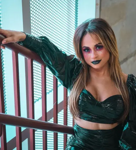 Image 4406301 from Kayla Braxton