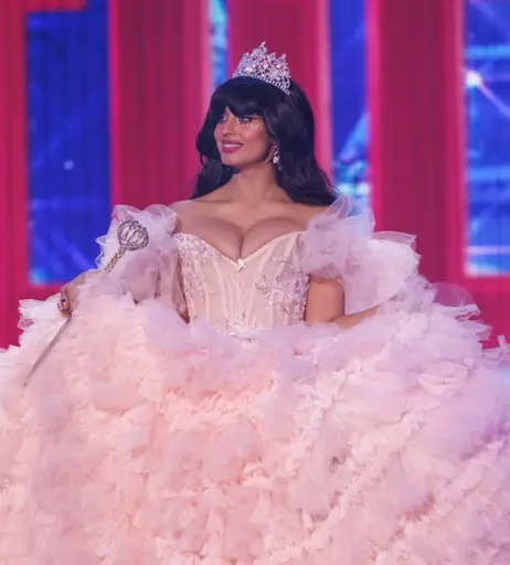 Image 4406254 from Jameela Jamil