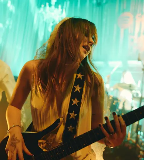 Image 4404416 from Victoria De Angelis (Maneskin bassist)