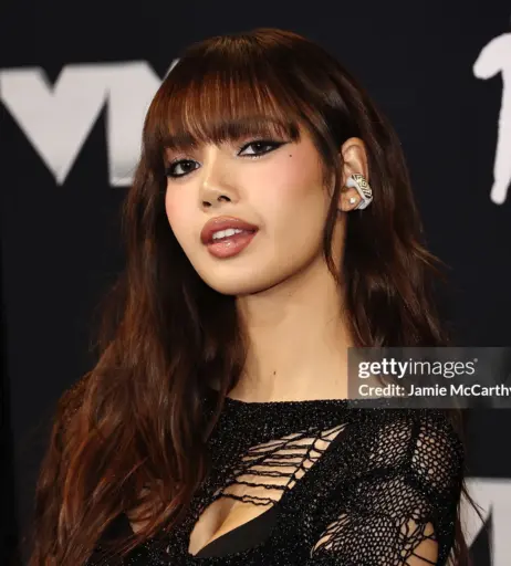 Image 4404102 from Lisa | BLΛƆKPIИK (Blackpink)