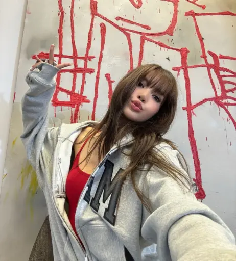Image 4401279 from Lisa | BLΛƆKPIИK (Blackpink)